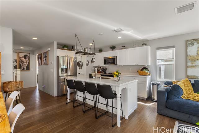 Primary photo for MLS#202514121
