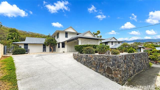 Primary photo for MLS#202610133
